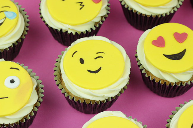 Emoji-Cupcakes-4