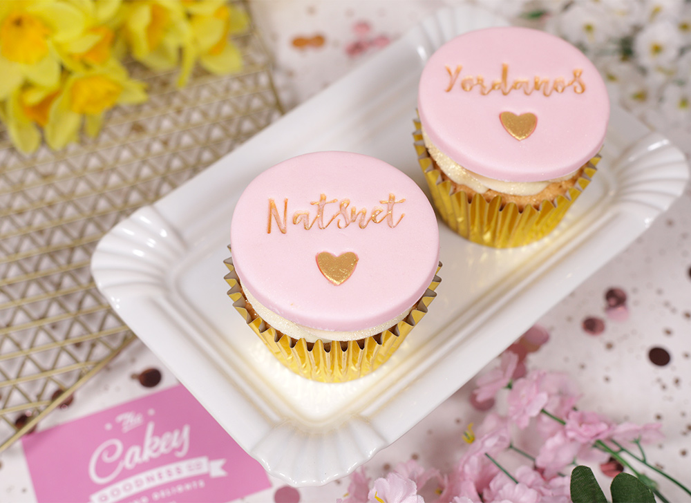 Personalised name & heart cupcakes - Cakey Goodness