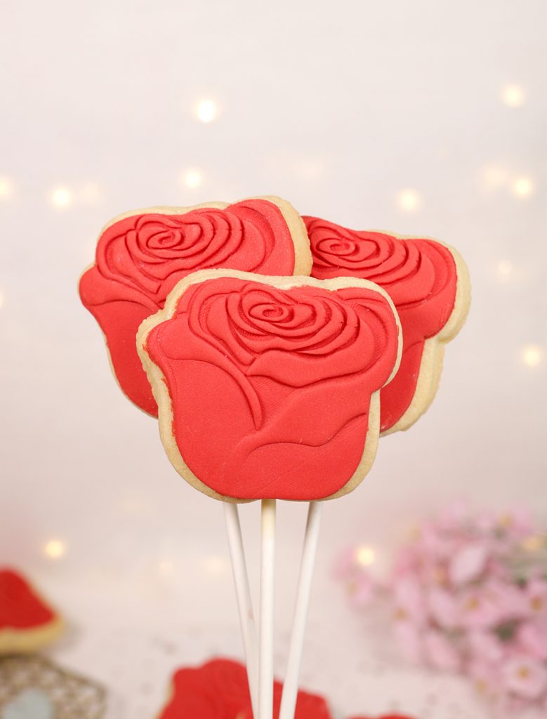 Rose Bouquet Iced Biscuits - Cakey Goodness